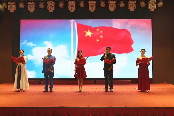 4、朗诵《中国之治》1.jpg