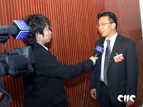 民建云南省委主委高峰：不负重托 认真履职